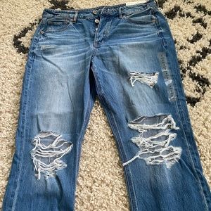 American Eagle Tomgirl jeans-never been worn